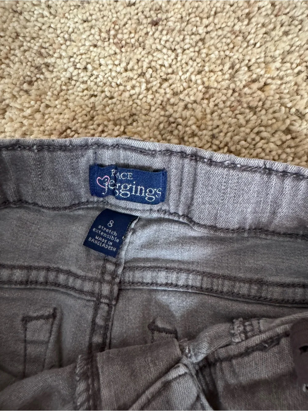 Girls grey jeans 👖